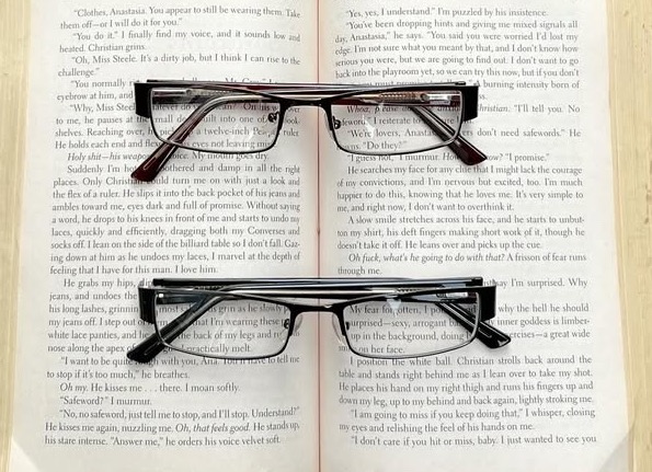 Bayonetta glasses