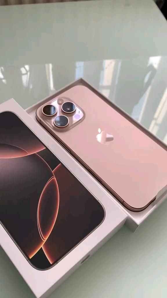 Just a girl craving for a new phone to cupture memories.