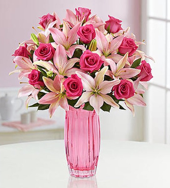 1800Flowers Mothers Day Magnificent Pink Rose and Lily Flower Bouquet with Vase (18 Stems) by 1-800 Flowers