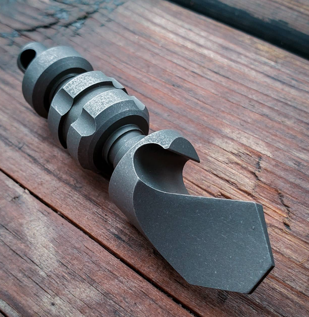 45 Design on Instagram: "First look ? - Templar Gen 4

A mix of the Phaze bead and classic Templar style.

First drop will be Ti. I will have distressed finish like the ones pictured here and also a few anodized colors to choose from.

They go live