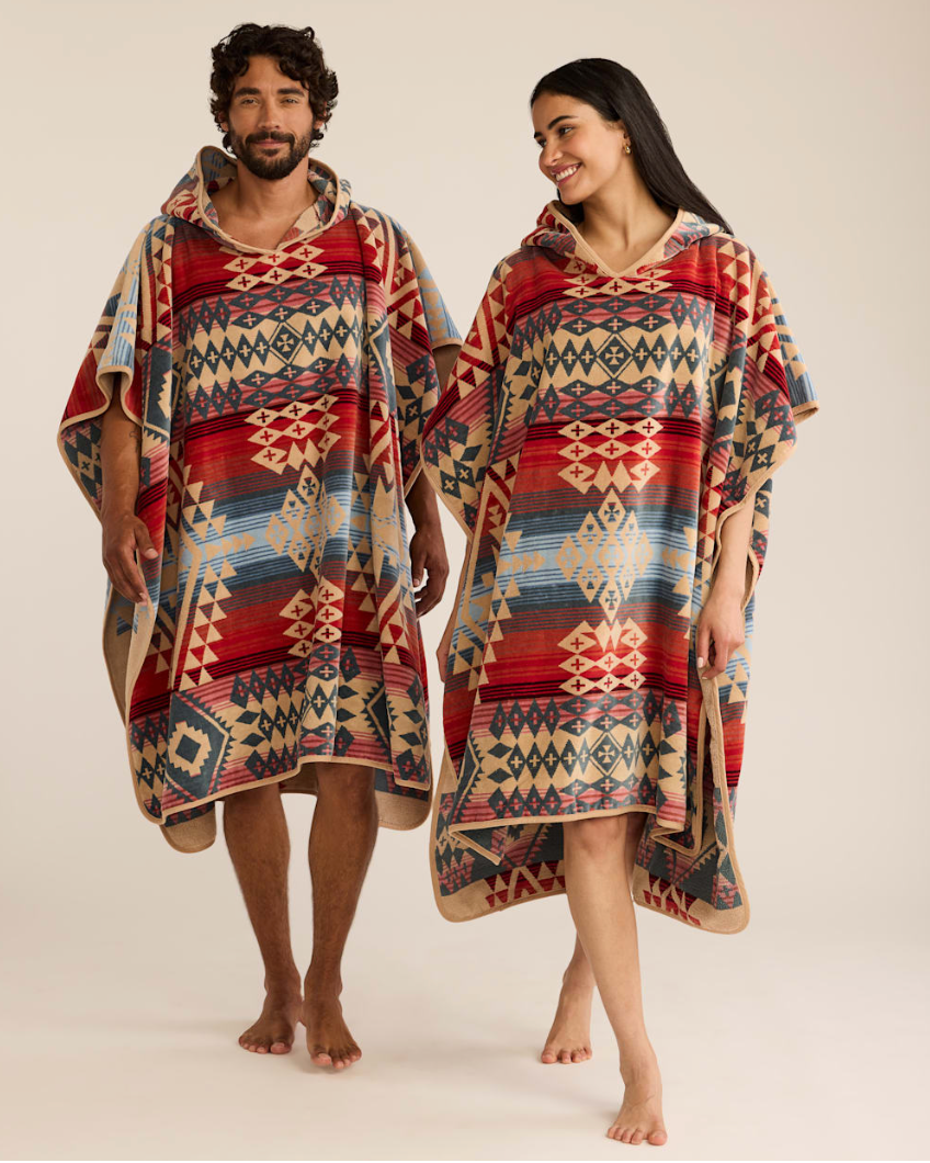 CANYONLANDS ADULT HOODED TOWEL
