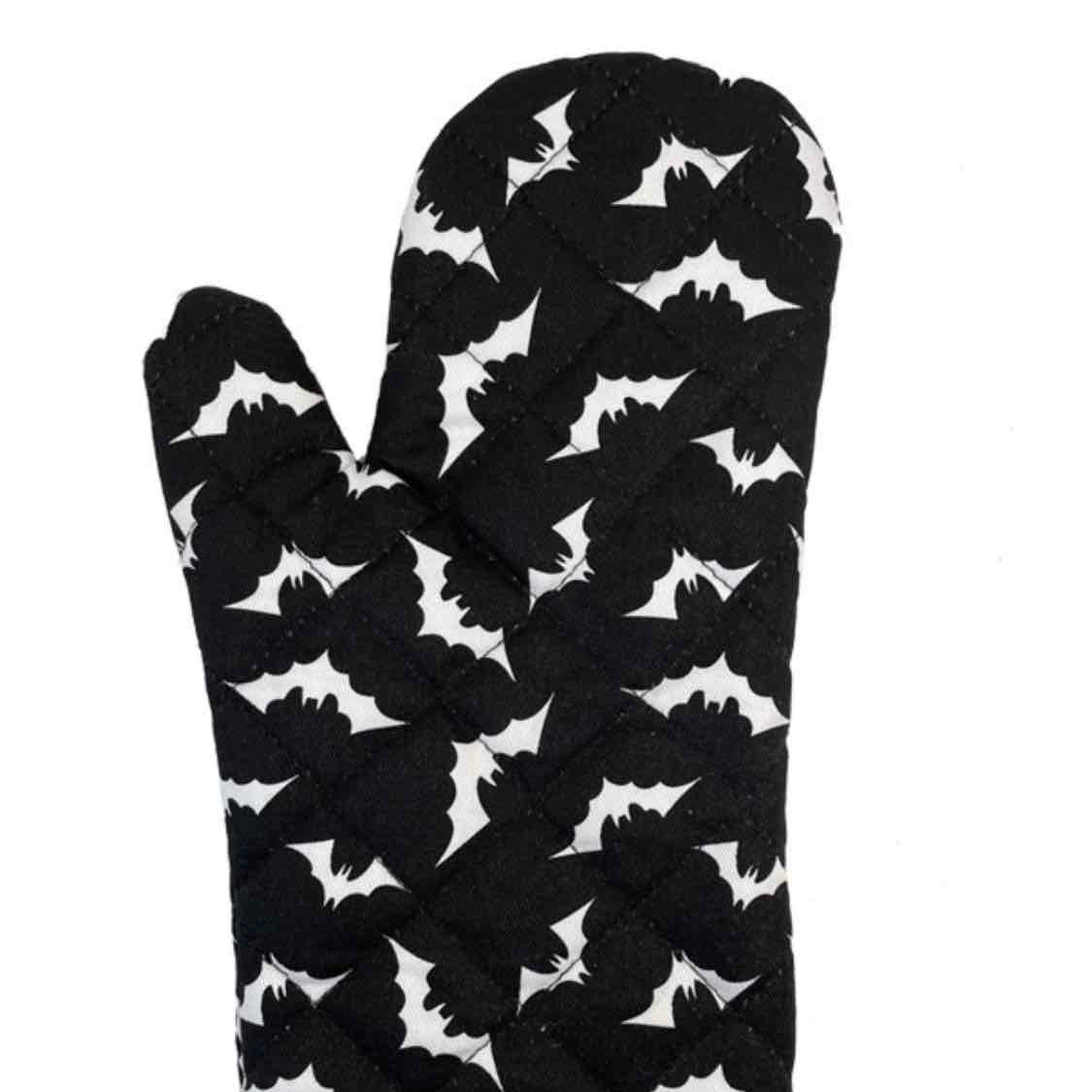 SOURPUSS LUNA BATS OVEN MITT