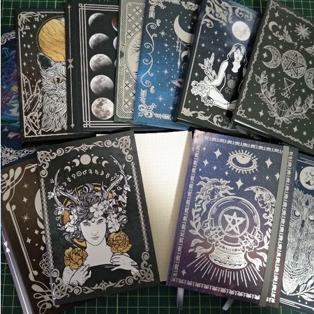 Caderneta tipo Moleskine com varias capas