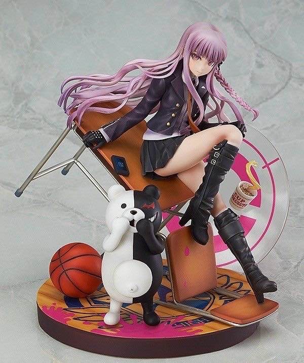 kyoko kirigiri figure 💕💕💕