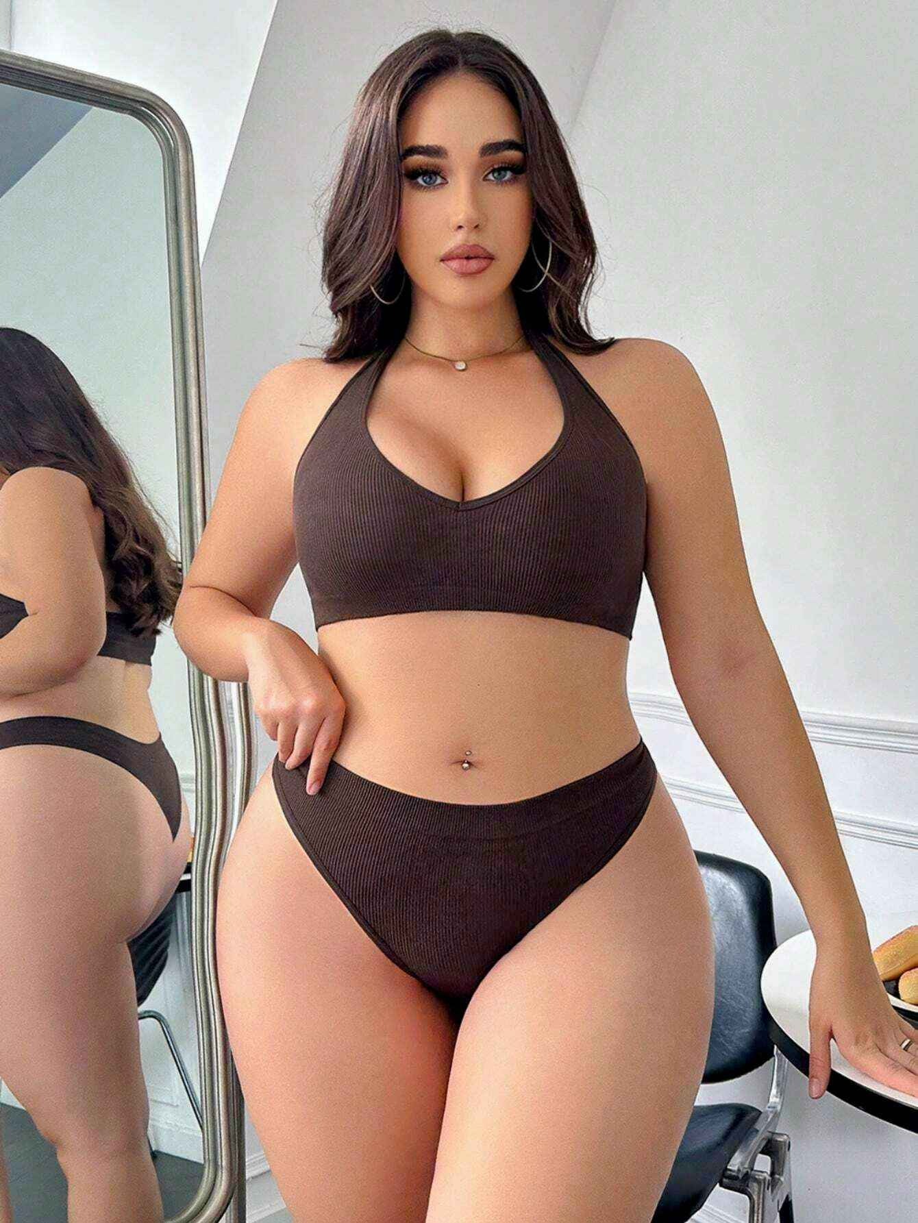 Plus Solid Halter Lingerie Set