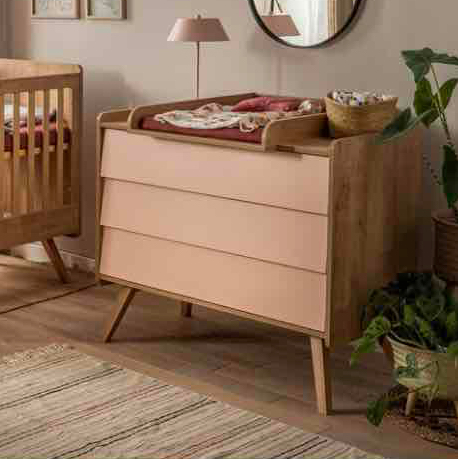Dresser with 3-drawers