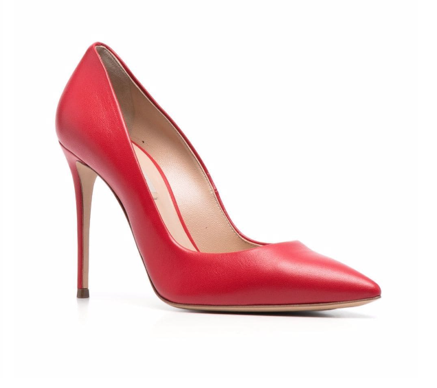 Casadei Scarpin bico fino de couro