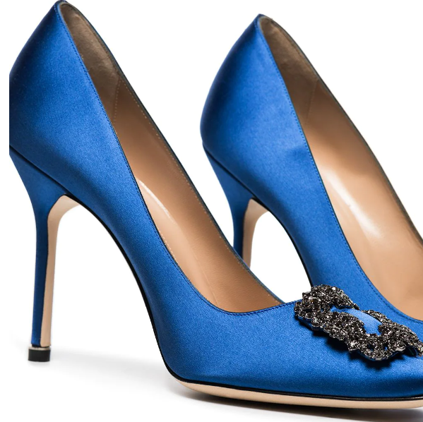 Manolo Blahnik Scarpin 'Hangisi 105' de couro e cetim