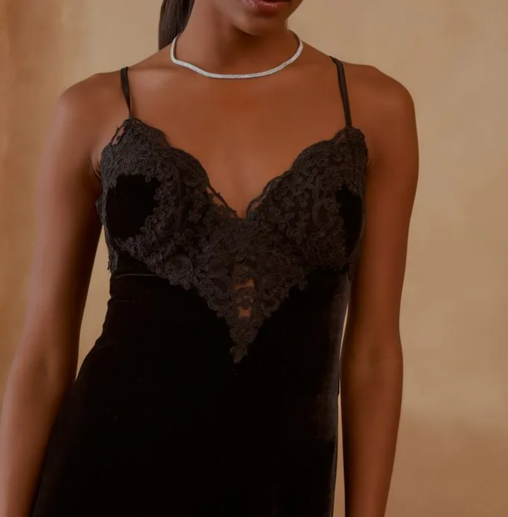 Vestido Midi Barra Renda - Agilita