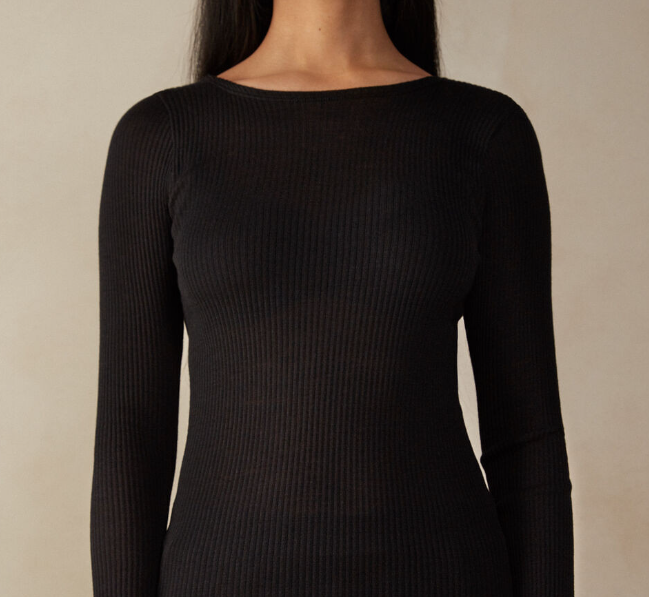 Blusa Manga Comprida Em Lã e Seda - Preto - Oqvestir