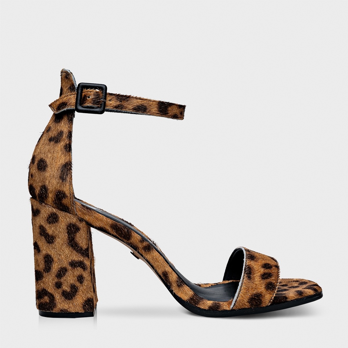 SANDÁLIA CLÁSSICA SALTO BLOCO PELO ANIMAL PRINT CAMEL