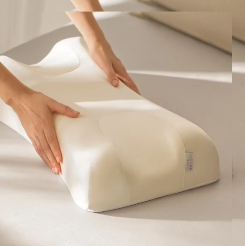 OMNIA PILLOW WITH A PREMIUM SILK PILLOWCASE "MARBLE"