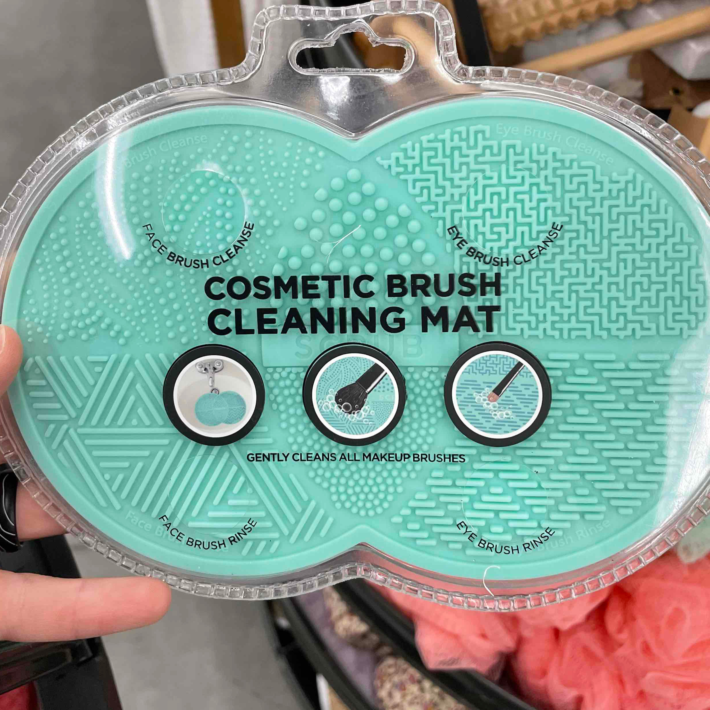 world market - brush cleaning mat