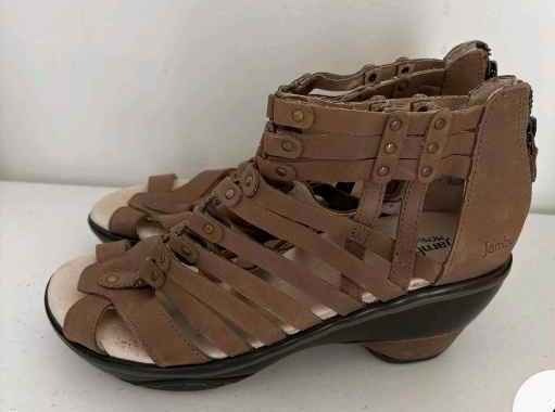 Jambu Shoes Womens Size 8.5 Taupe Sugar Gladiator Wedge Sandals Zip WJ28SUG50
