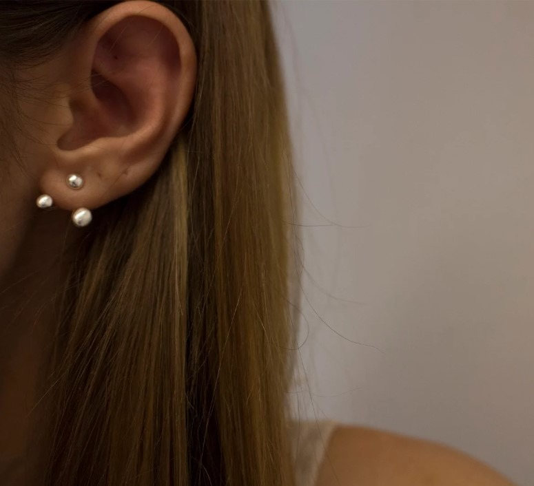 Sphere earrings / Sterling silver, everyday minimalist
