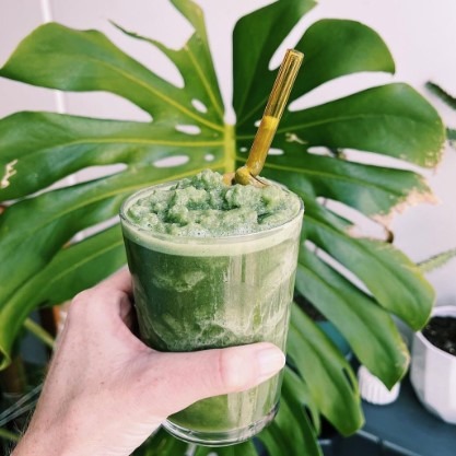 Athletic Greens: 75 vitamins, minerals, and whole-food sourced nutrients in one convenient daily serving