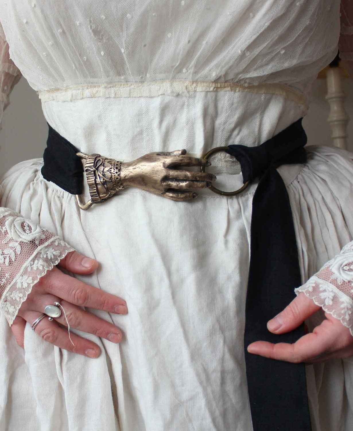 Victorian Hand Belt — thistlethistle