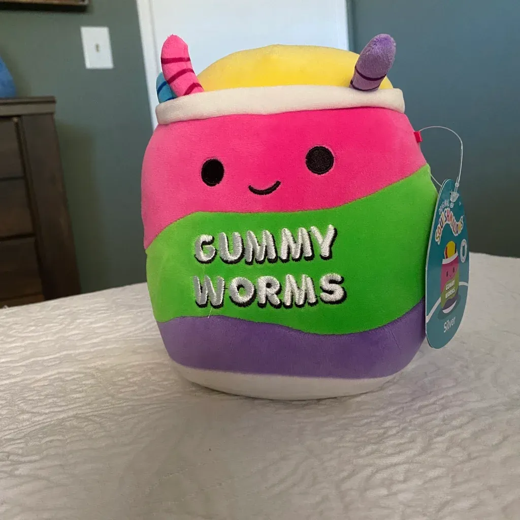 Silver the Gummy Worms 7.5” Squishmallow