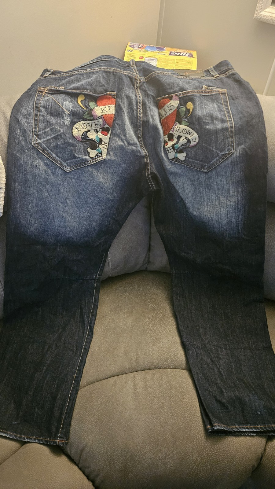 Ed Hardy Jeans Love Kills Slowly Rhinestone Vintage 44x34