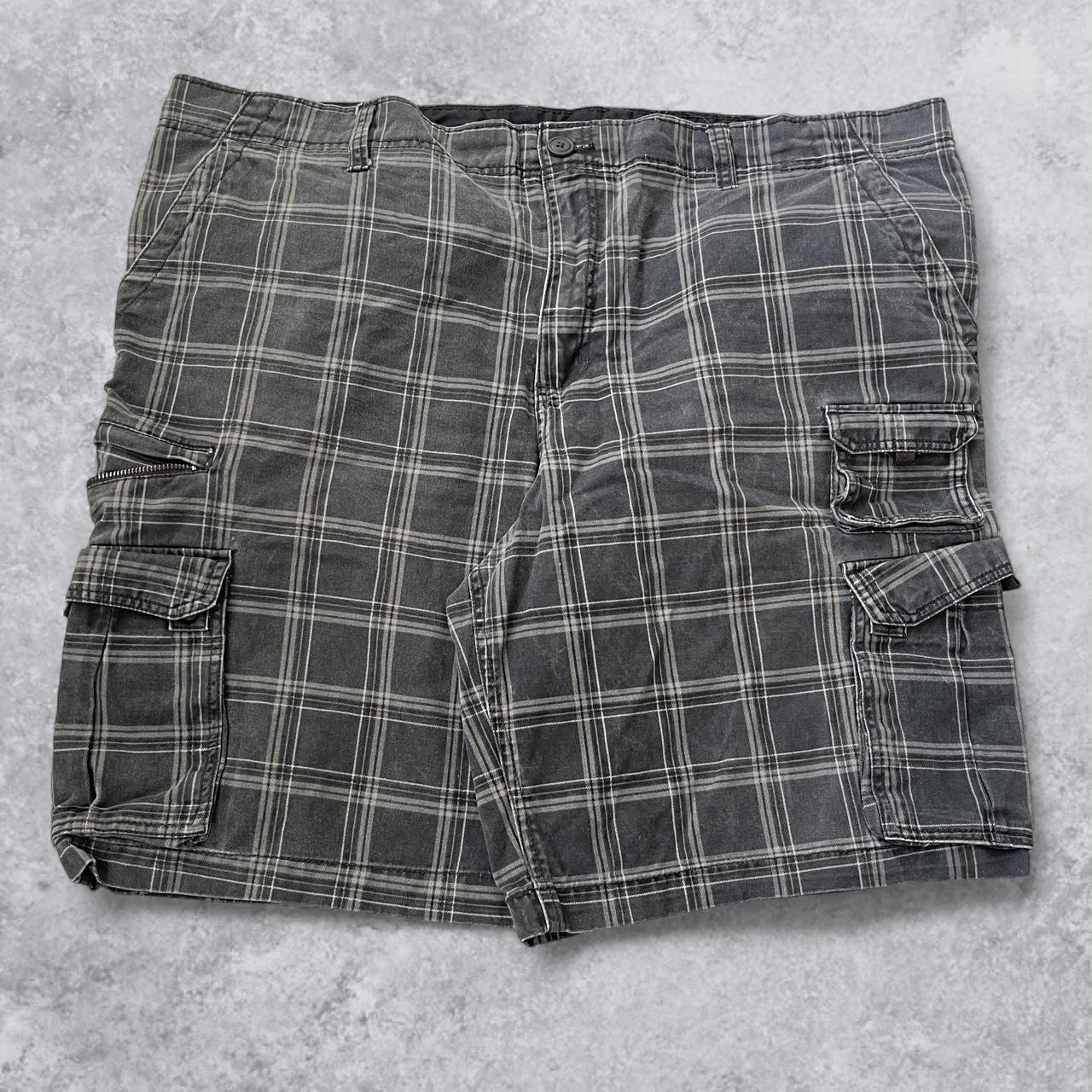 Faded Glory Men's Grey and Black Shorts