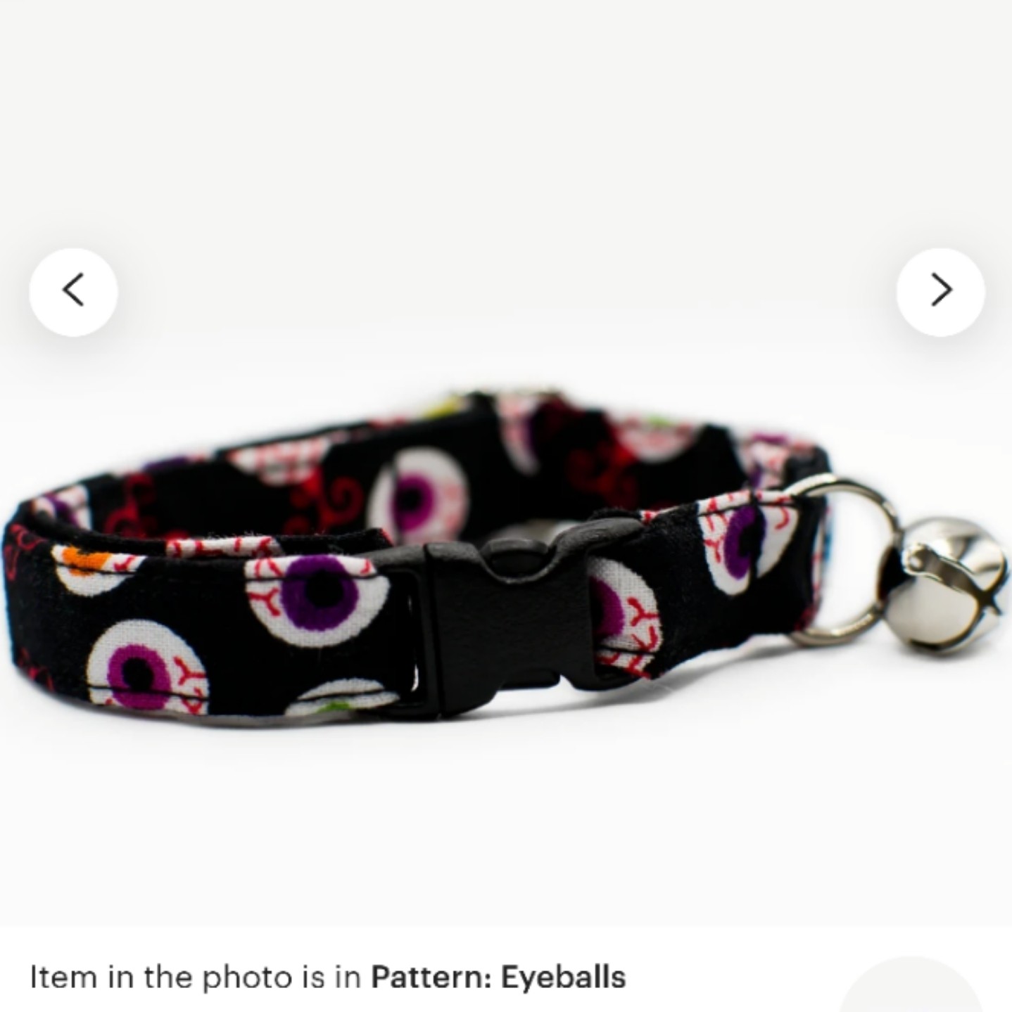 Eyeball cat collar with black breakaway closure (for Vieux)