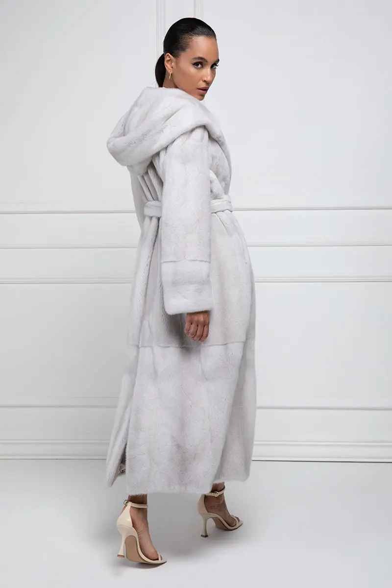 Violet mink coat, Elpidio Loffredo