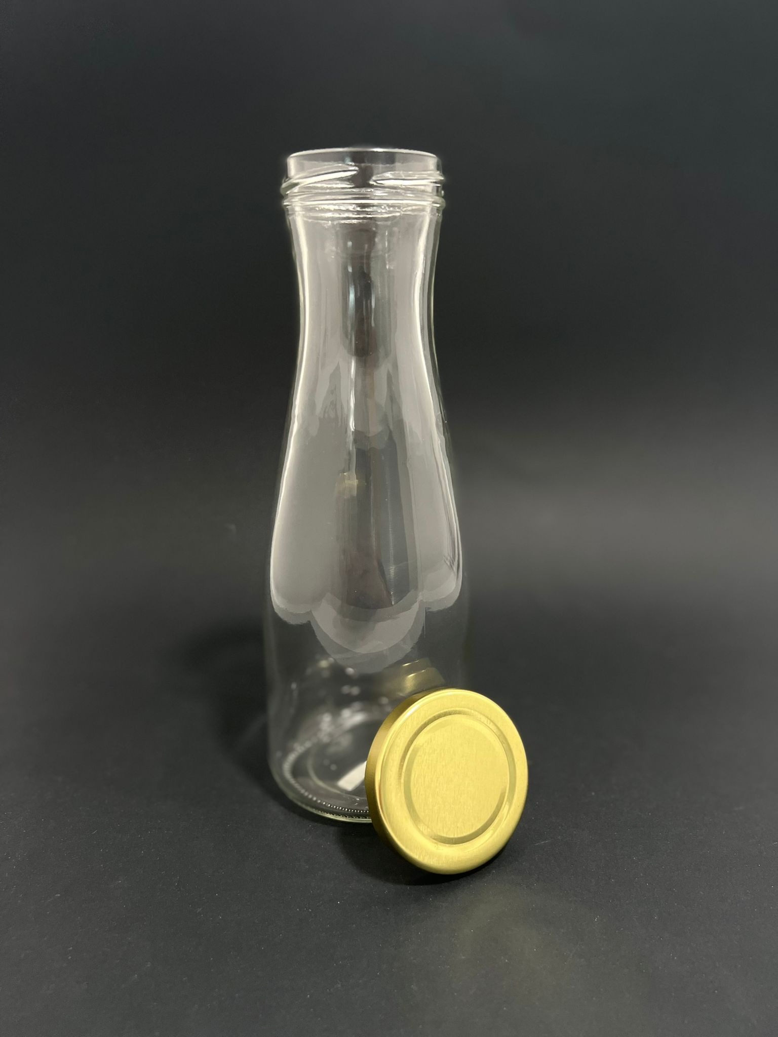 Order 500ml Cl. Bowling Btl w/ Gold Metal Cap online from medtra.