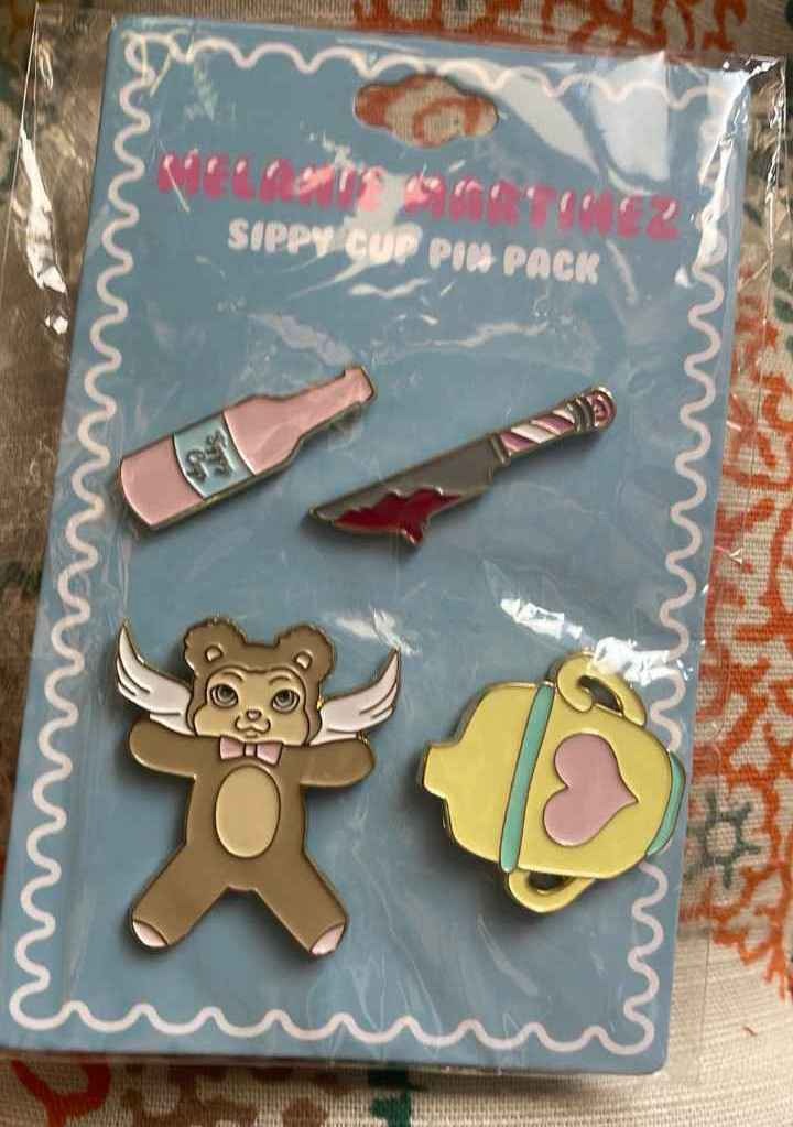 Sippy cup pin pack