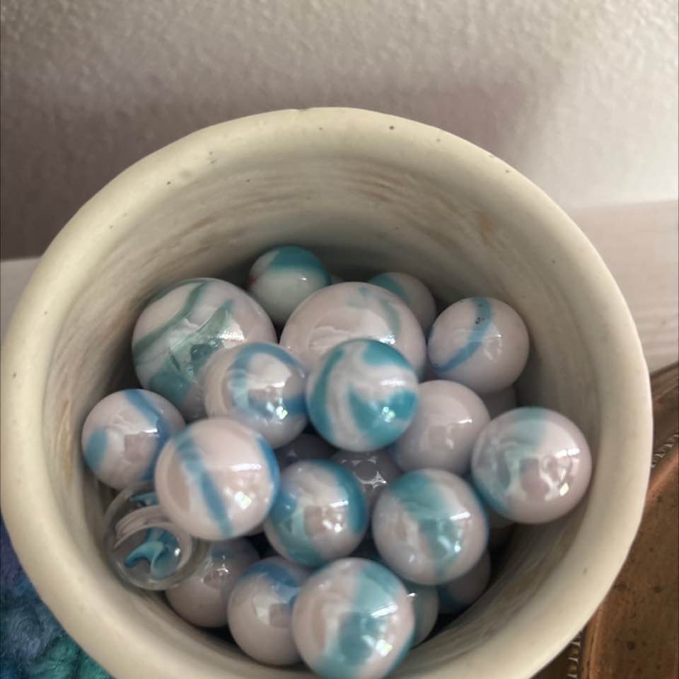 Original Jellyfish 25mm Glass Mega Marbles Vacor Pk 5 Pale Pink w Blue