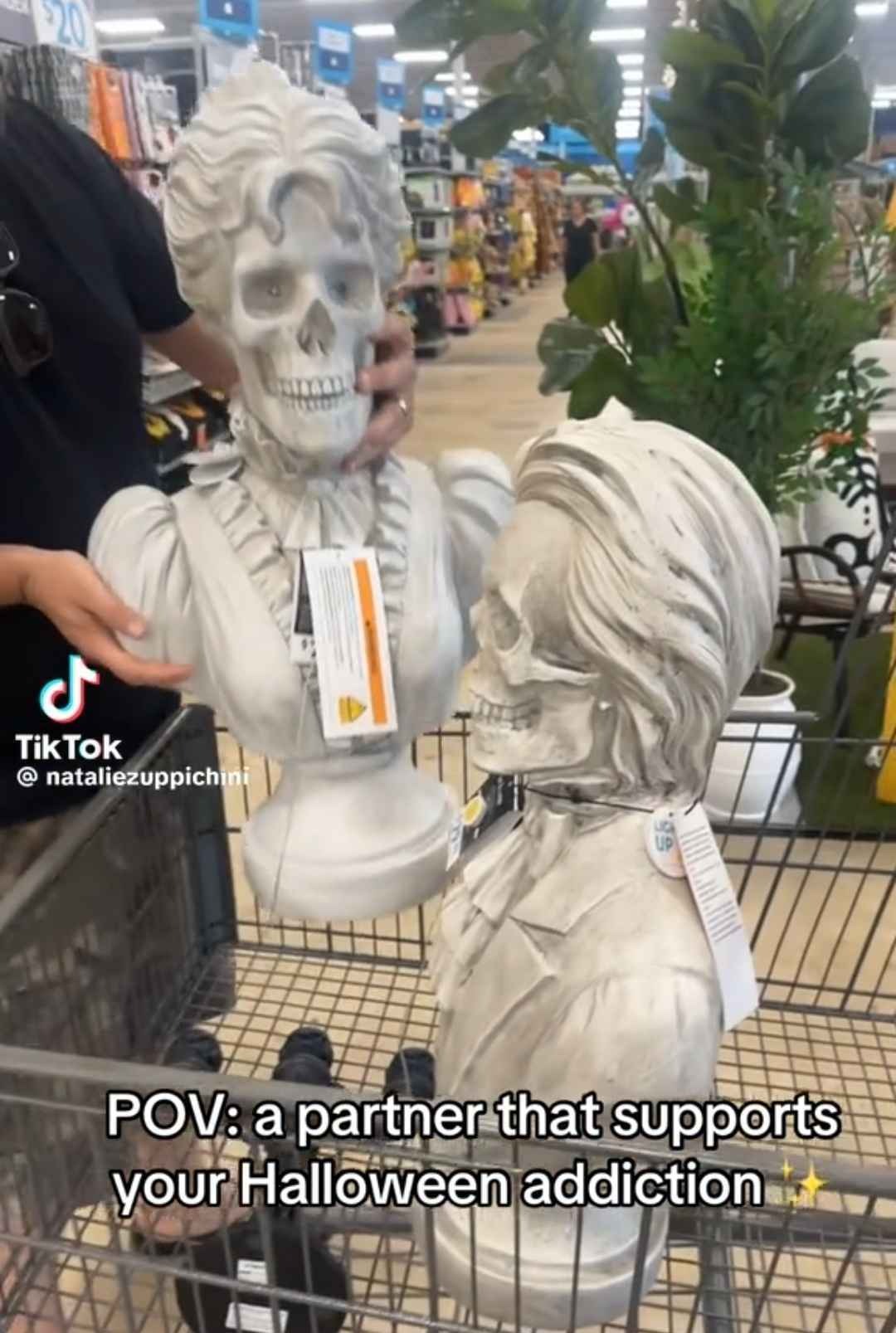 LED Victorian Halloween Busts