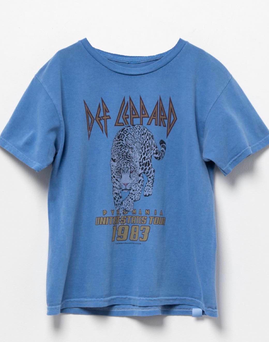 def leopard shirt