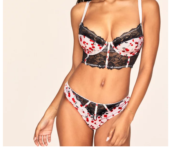 Lisette Contour