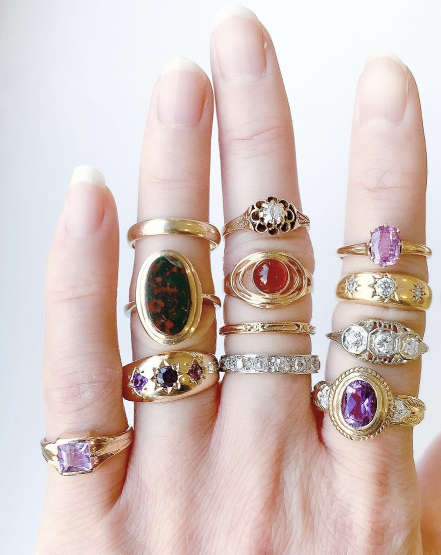 thepetitefingers Happy Friyay everyone ? woohoo another weekend not far away from Christmas ? I skip day 9 of the #jeweladvent to prepare for today’s post of my PC RELEASE - everything on my ?? are FOR SALE ?❤️ PLEASE DM ME if any of these beauty cau
