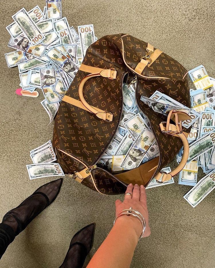 деньги 🤑