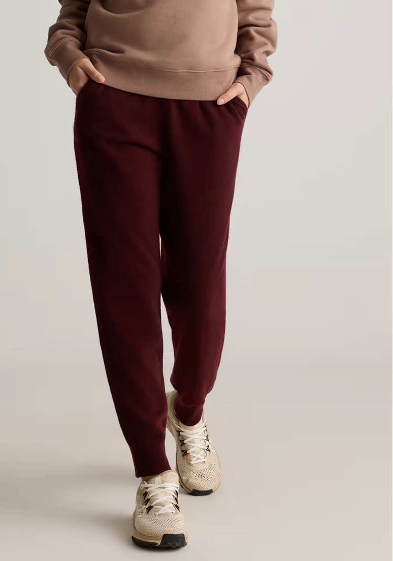 Mongolian Cashmere Sweatpants in Rich Burgundy