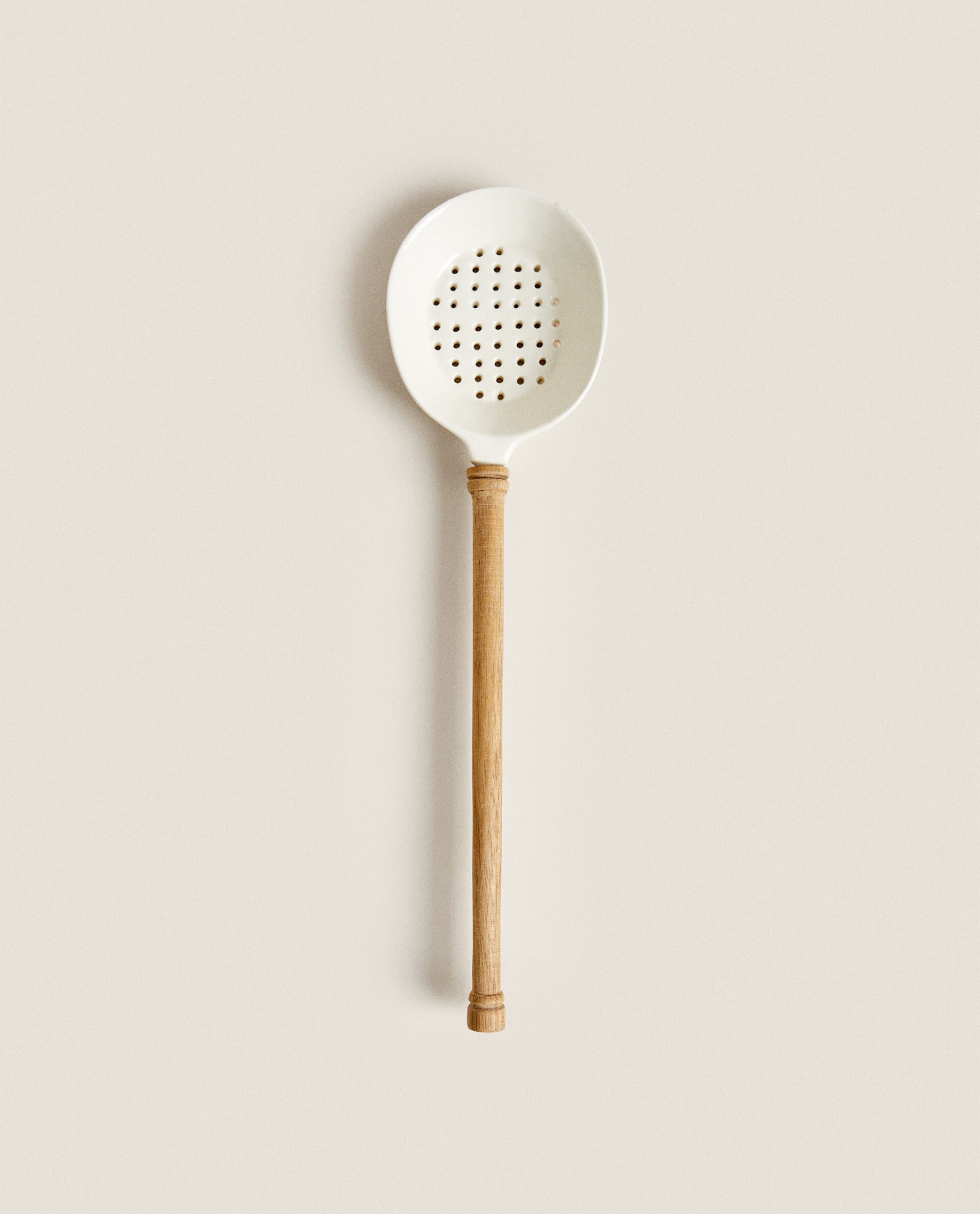 ACACIA SLOTTED SPOON