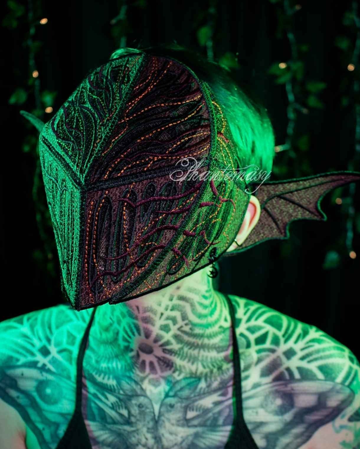 Ohren zur Blight Mask