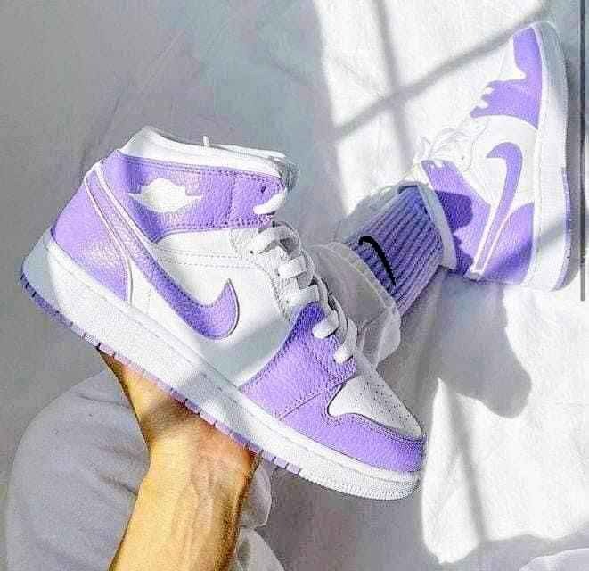 AIR JORDAN 1 MID PASTEL PURPLE