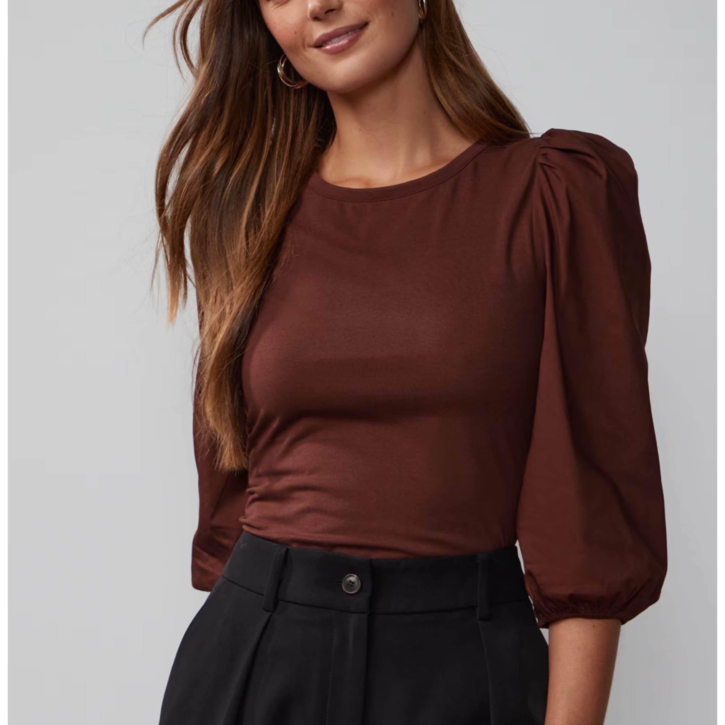 Quarter Sleeve Back Bow Top