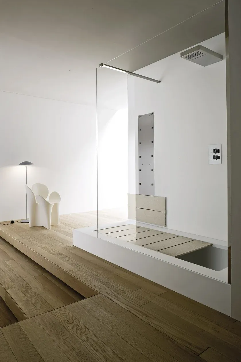 Vasca da bagno con doccia