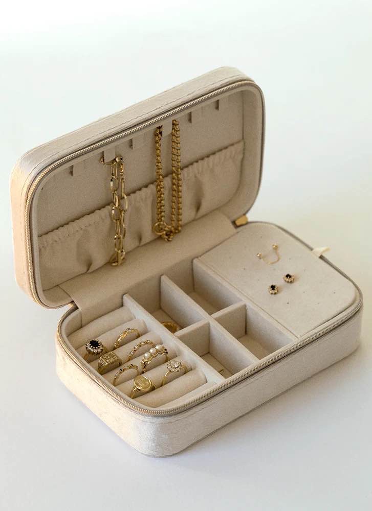 Studio Kroewe Velvet rectangular jewelry box