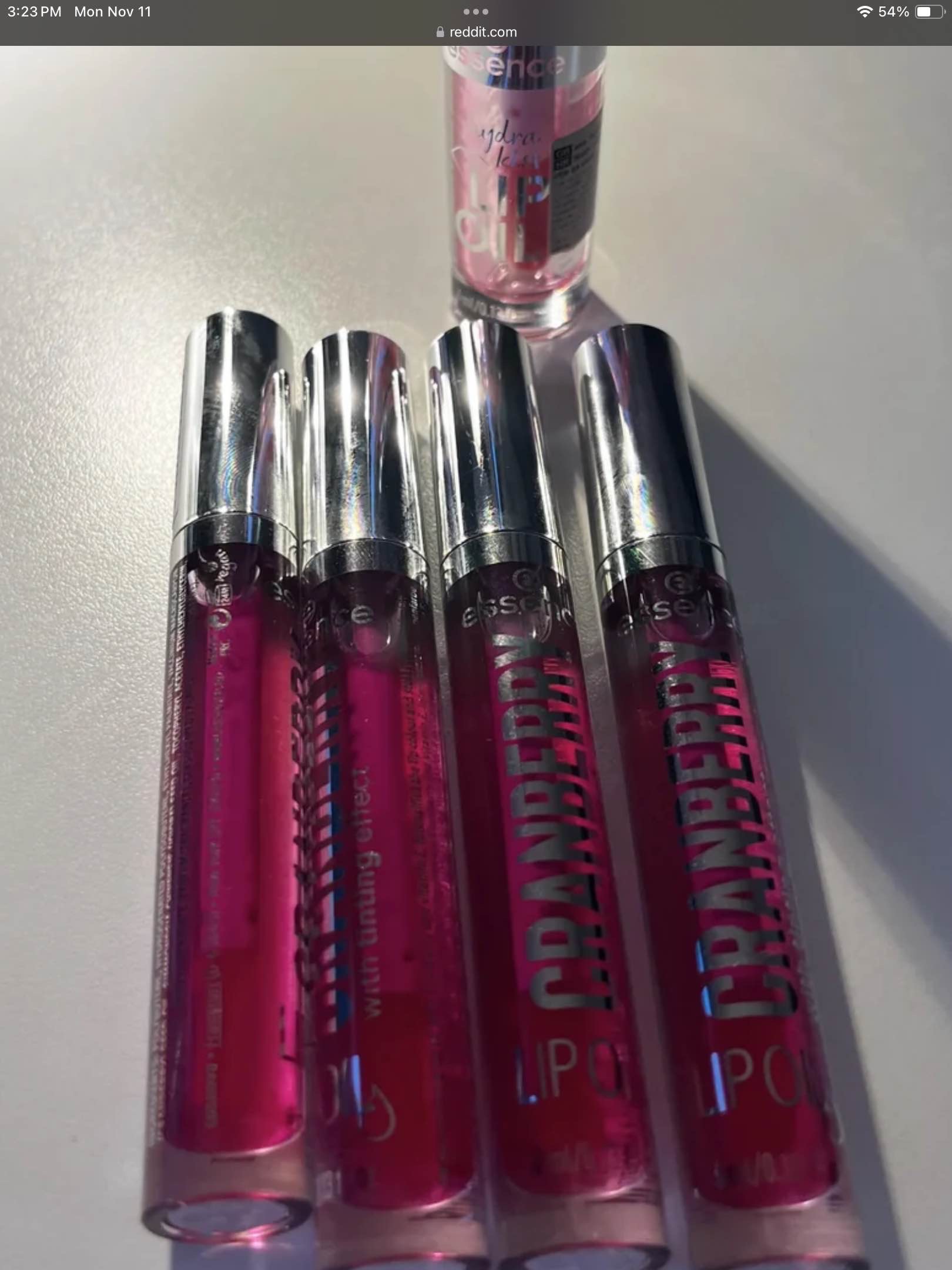 Essence Cranberry Lip Oil